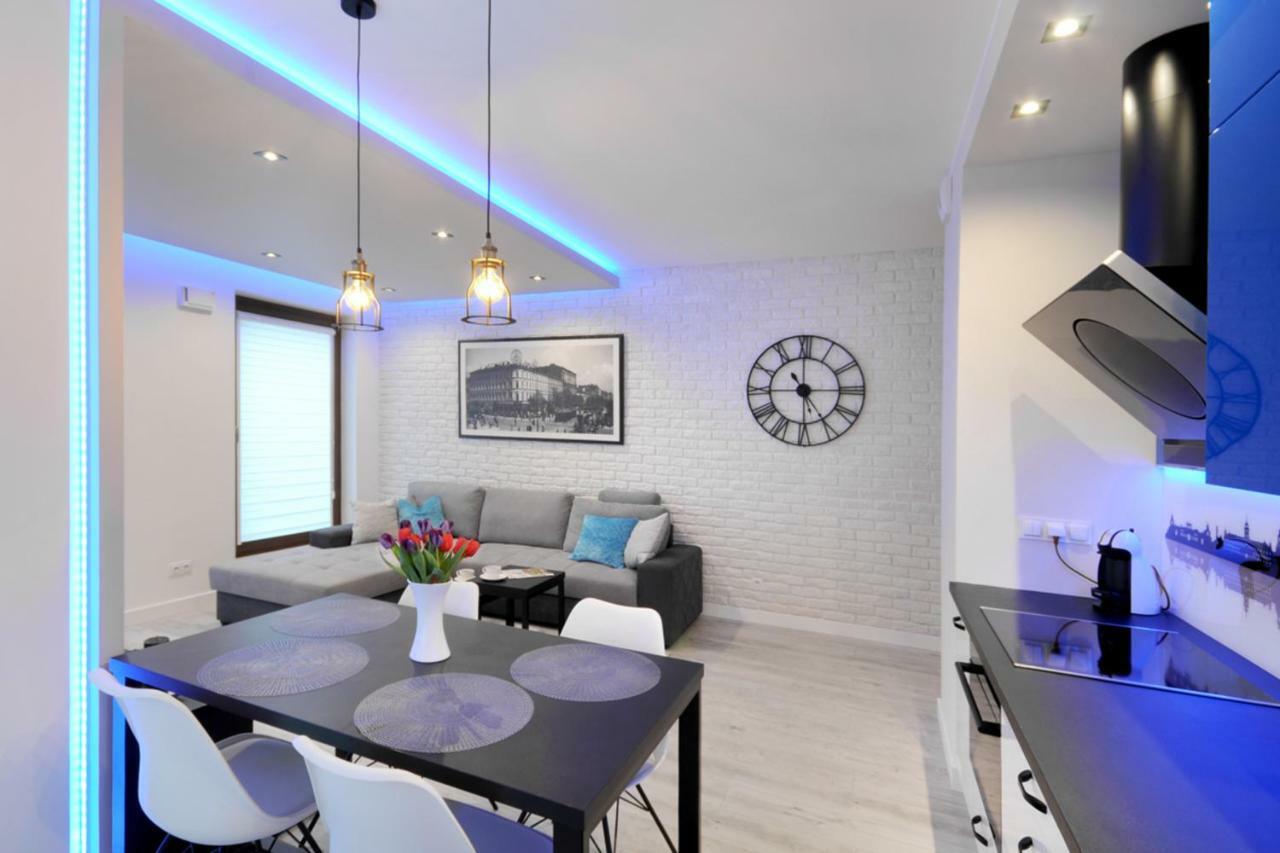 Bulwary Wislane P&O Serviced Apartments With Ac Warszawa Zewnętrze zdjęcie