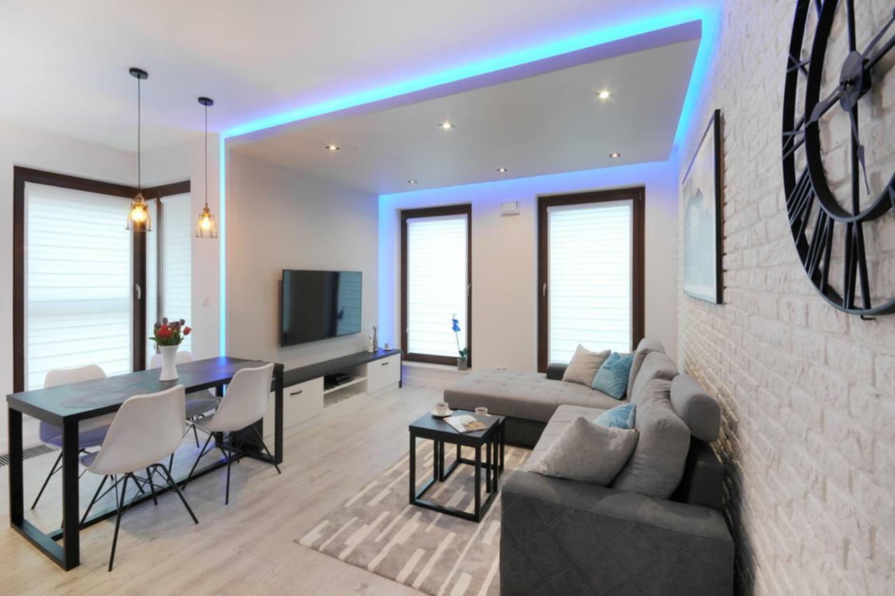 Bulwary Wislane P&O Serviced Apartments With Ac Warszawa Zewnętrze zdjęcie